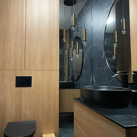 Dwupoziomowe Komfortowe Mieszkanie Krzyki Z Dwiema Lazienkami Apartment