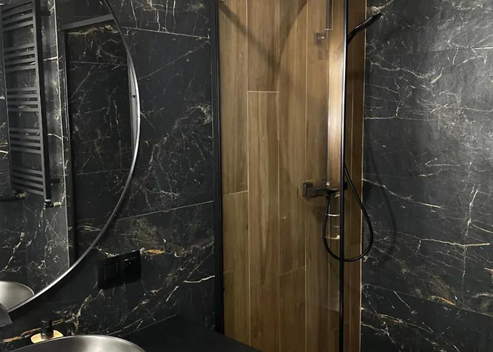 Dwupoziomowe Komfortowe Mieszkanie Krzyki Z Dwiema Lazienkami 브로츠와프