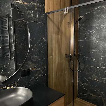 Dwupoziomowe Komfortowe Mieszkanie Krzyki Z Dwiema Lazienkami 브로츠와프