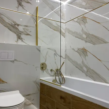 Dwupoziomowe Komfortowe Mieszkanie Krzyki Z Dwiema Lazienkami