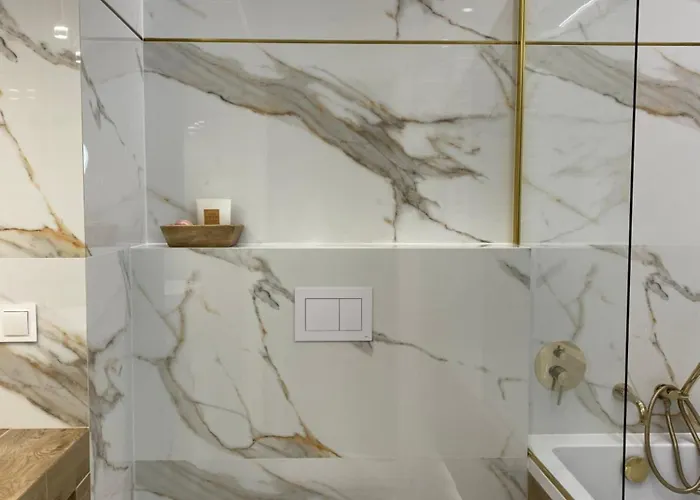 Dwupoziomowe Komfortowe Mieszkanie Krzyki Z Dwiema Lazienkami アパート ヴロツワフ